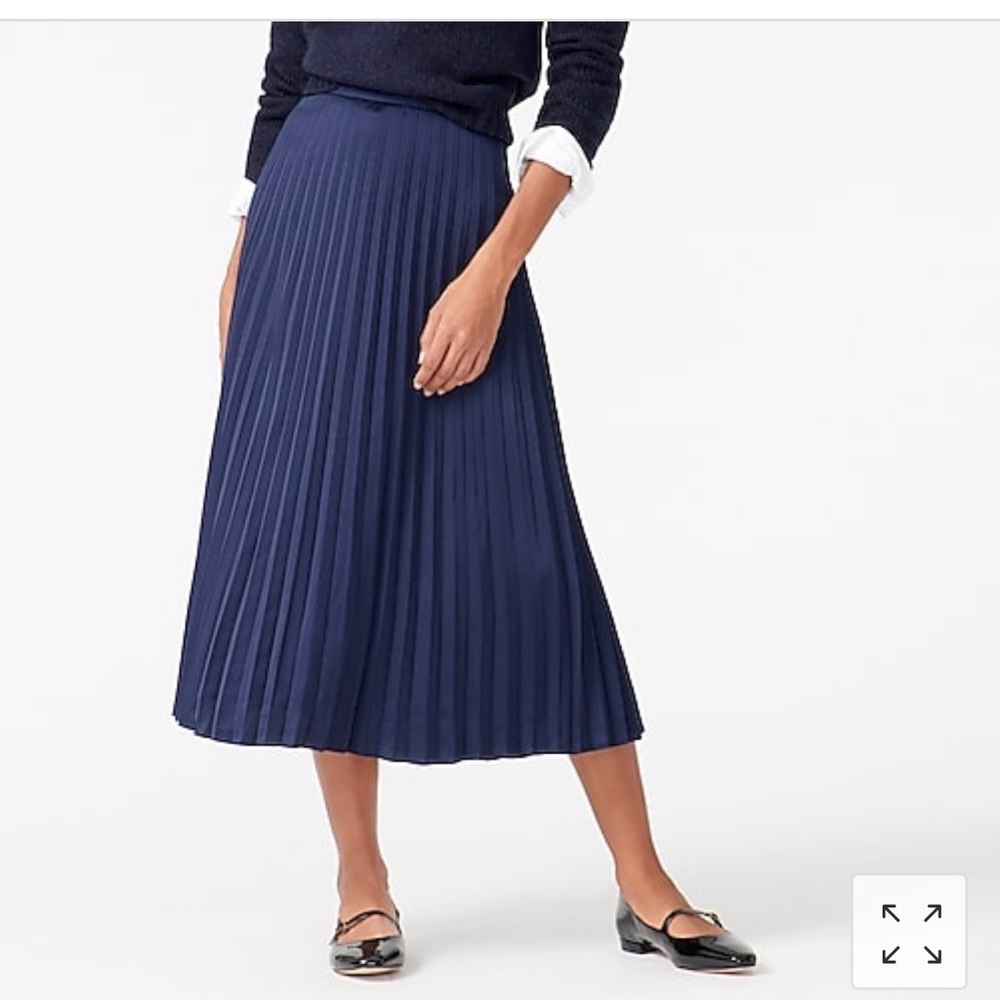 Jcrew navy Midi pleated skirt sz 12